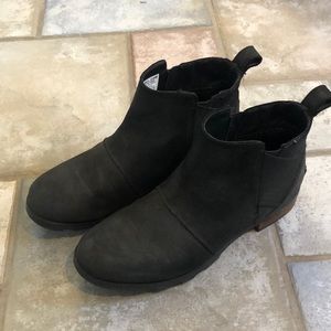Sorel Emelie Chelsea Ankle Boots 10
